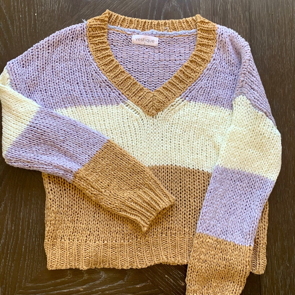 Vestique colorblock sweater. Size small